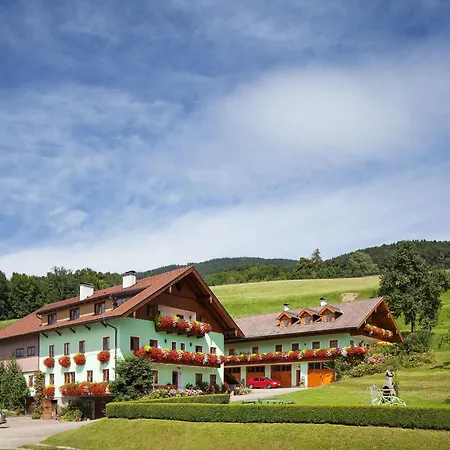 Fischenhaus モントゼー